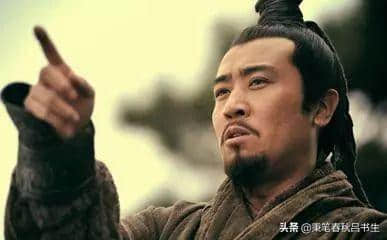 他是吕不韦后人，在三国时期坚决阻止雍闿入境，受到诸葛亮夸赞