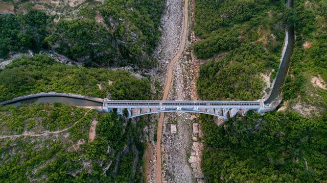 殷都旅游：跃进渠 劈开太行山 引来漳河水 人定胜天的人工天河