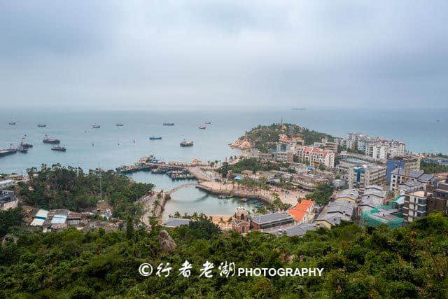 文天祥《过零丁洋》写的就是这里，如今风景秀丽，却很少有人知道