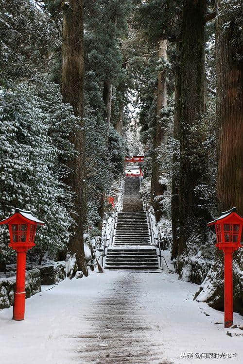 冬已至，雪已来，描写雪景的唯美古诗句，你还记得几句？