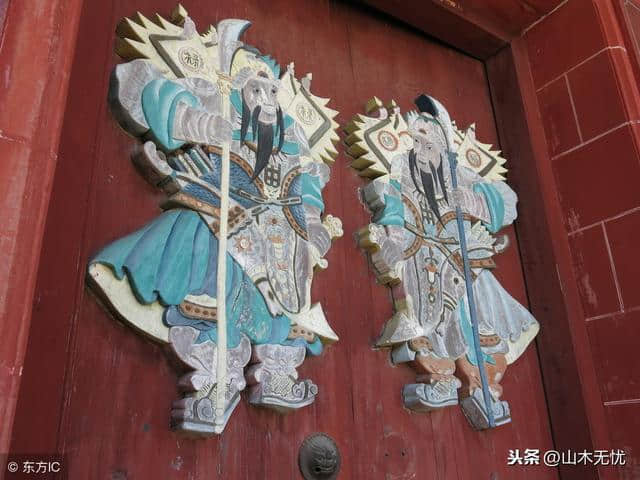 春节贴门神祈福，你可知谁才是中国民间正统的门神