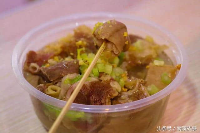 潮汕不止美食美景出名，就连这潮汕的零食也是无可比拟之物