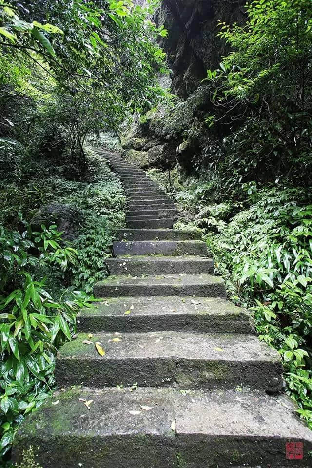 高山仰止，梅山古寺