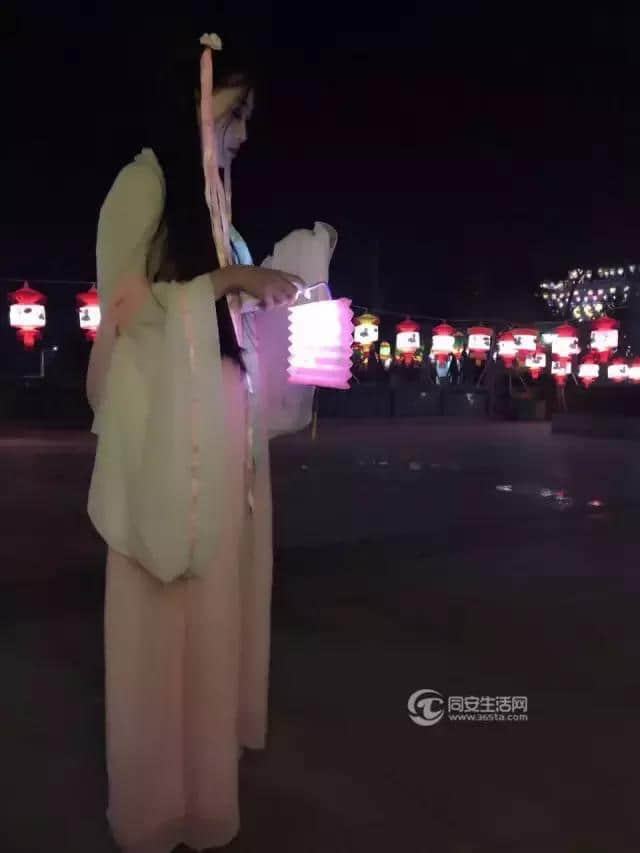 人从众！同安梅山寺元宵夜！这次又被美哭了！