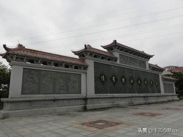 杜鹃花开的季节----雨中游同安梵天寺、梅山寺