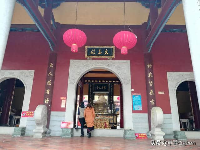 杜鹃花开的季节----雨中游同安梵天寺、梅山寺