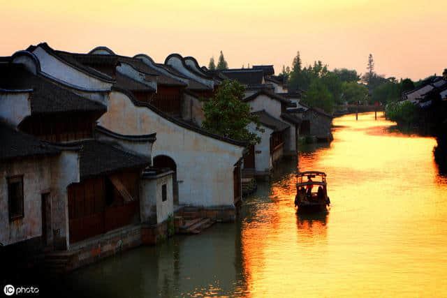 陆凯《赠范晔》解读