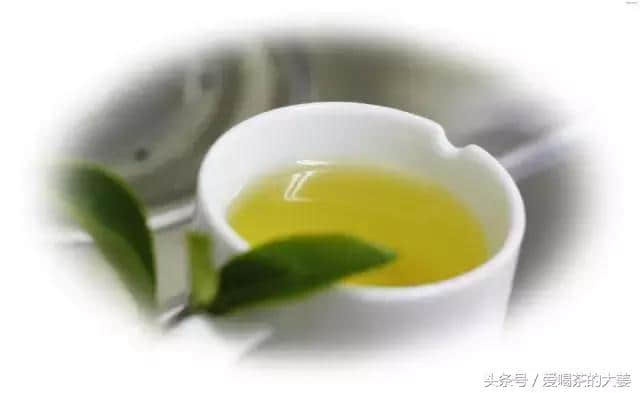 台湾冻顶茶与乌龙茶有什么区别？