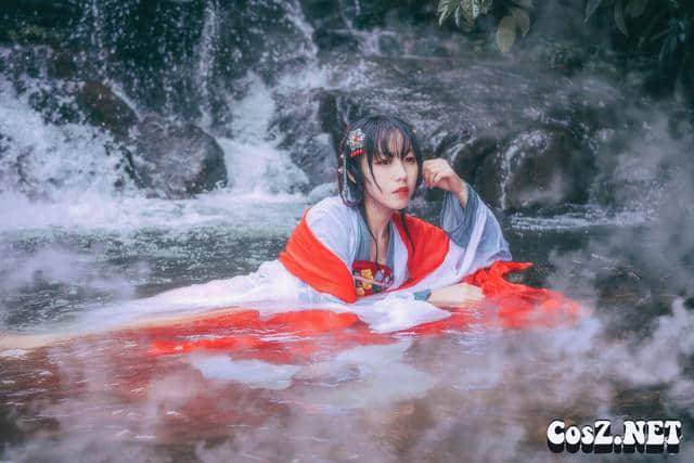 《汉服古装COS》云青青兮欲雨，水淡淡兮生烟仙女一样的小姐姐！