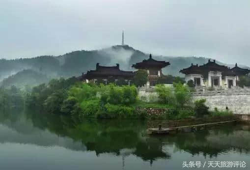 寻找中国好诗词，李白笔下和黄河有关的诗词和美景你知道有哪些吗