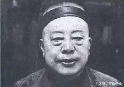 黄金荣垂涎露兰春，孟小冬加盟上海共舞台，挑战人家的拿手戏