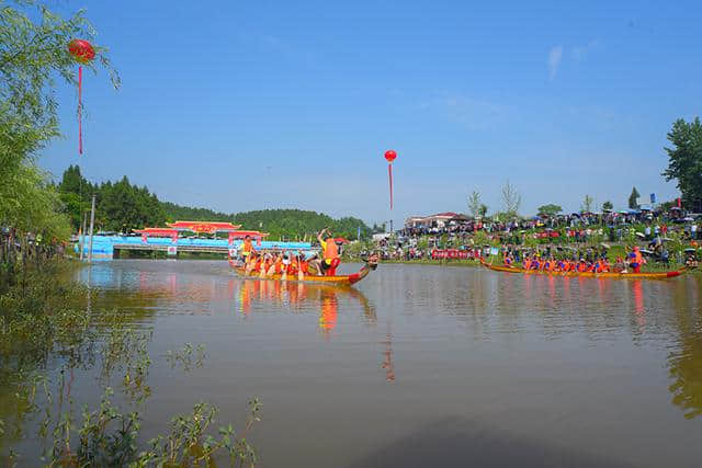 四川顺庆：第三届“双桥·龙舟节”开幕，将持续到8日